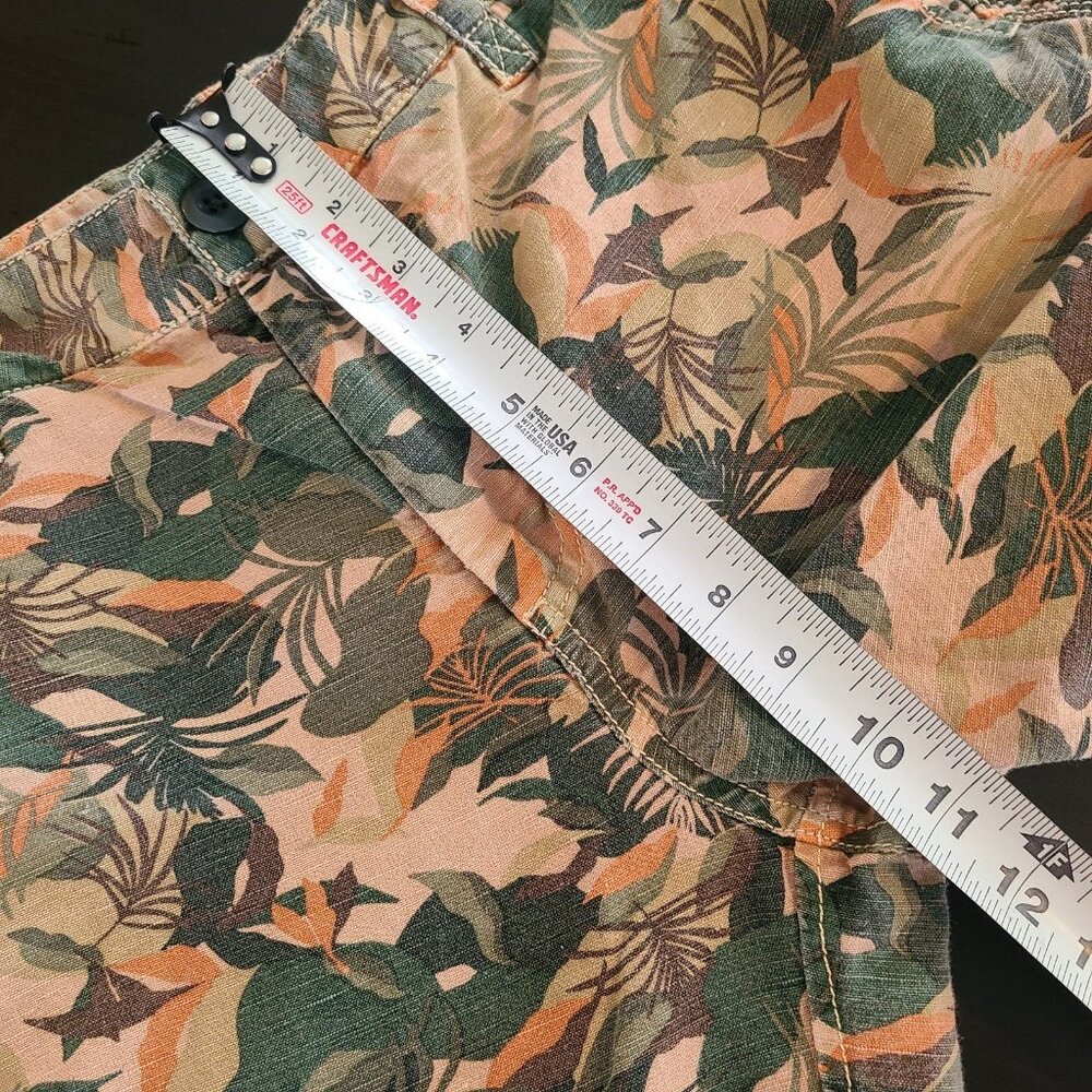 Sundance Cargo Linen Blend Pants Tropical Camo Bermuda Shorts Capri Resort Sz 2 - Picture 6 of 9